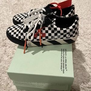 Off White Virgil Abloh Volc Low sneakers